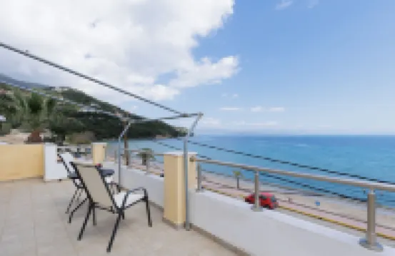 The Island Life Apartments by Konnect, Ipsos Beach