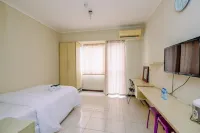 Simply Look Studio Room at Maple Park Sunter Apartment Hotels in Tanjung Priok