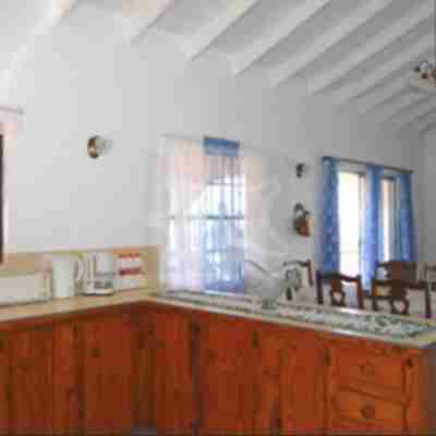 Immaculate 3 Bed Villa Overlooking Admiralty Bay Rooms