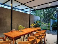 니티 부미 빌라