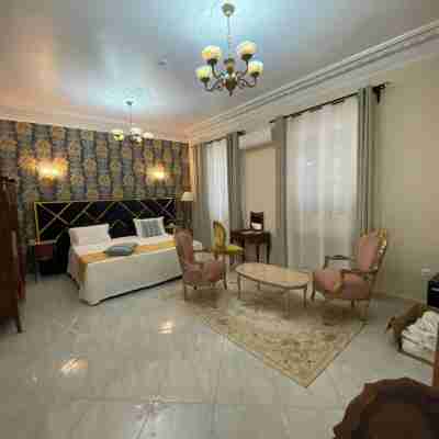 Hotel de Letoile Rooms
