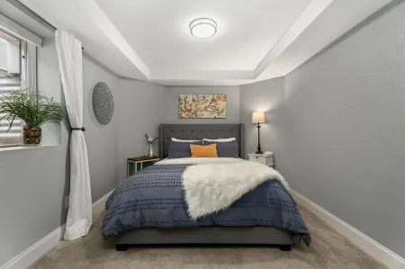 Beautiful Old Town 2 Bedroom Apartment with Bikes! Отели в г. Лапорт