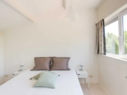 Bungalow Near Lake Veere with Sunny Terrace