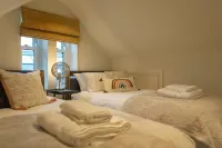 逃脫2在遊行放鬆可容納10人