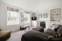 Trinity Farmhouse - Stunning House & Gardens!