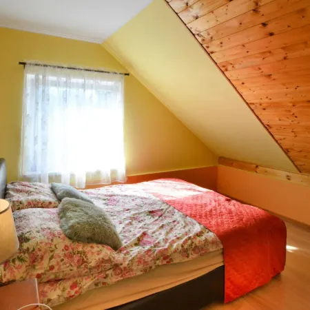 Family Holiday Homes, Pool, Large Garden