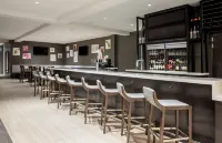 温尼伯南希爾頓花園酒店 - 酒吧