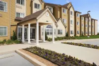 Microtel Inn & Suites by Wyndham Cotulla Các khách sạn ở Cotulla