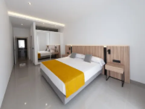 Apartamentos la Laguna I Luxury Apartments Hotels in Quesada