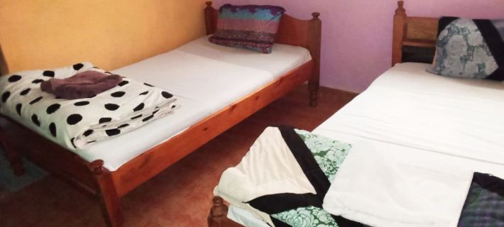 Riverside Tourism Guest House Отели в г. Эмбу