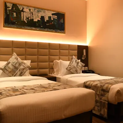 Lynq Aero Hotels near Aliah University