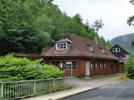 Spacious Apartment in Upper Harz Near River