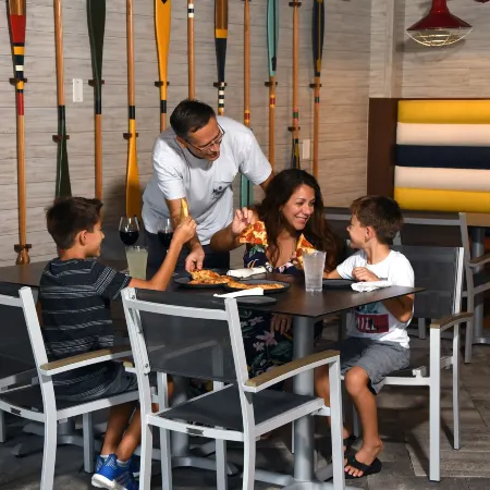 Wyndham Garden Lake Buena Vista Disney Springs® Resort Area Отели рядом с достопримечательностью «Grand Cypress Golf Club»