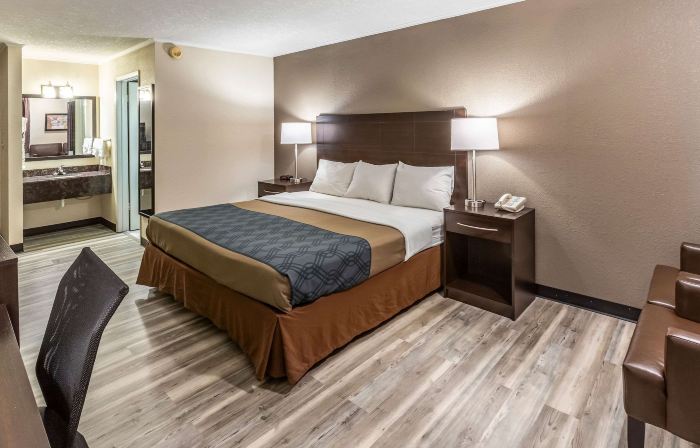 Baymont Inn & Suites Newton IA