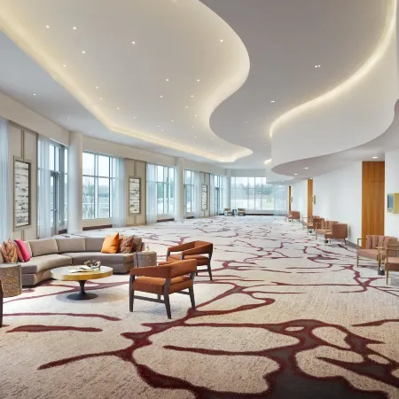 Omni Viking Lakes