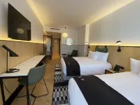MET HOTEL Отели в г. 