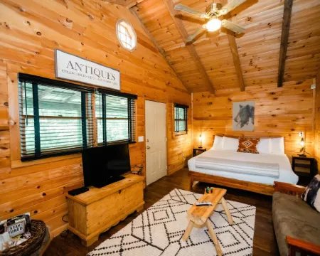 Sylvan Valley Lodge & Cellars Hotels in White County