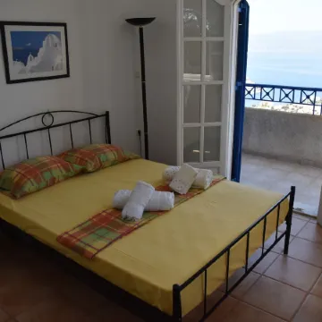 Villa Iokasti (Sea View)