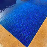 ألتافيستا - مسبح