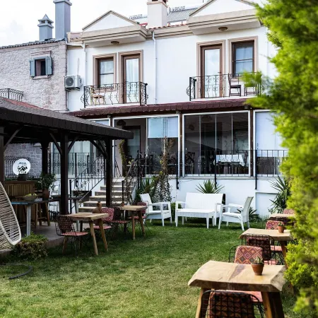 Cunda Eren Otel