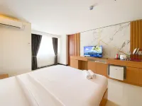 Homey And Strategic Studio (No Kitchen) At Sentraland Semarang Apartment