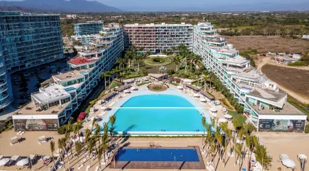 Aria Ocean View Condo 206 by Kivoya