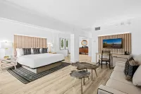 Beachcomber Resort & Club Hotels in Pompano Beach