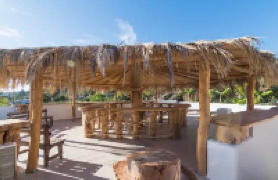 Iniohos Zante Hotel & Suites