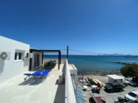 Annoula Studios and Apartments