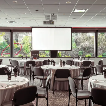 Ruby River Hotel