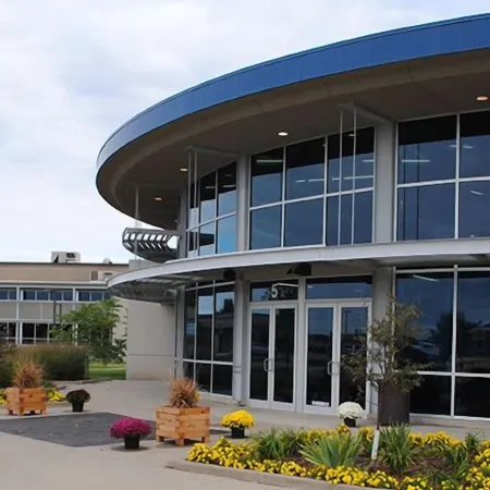 Rock Island Inn & Suites Marshalltown