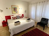 Central Location, Balcony Access at Marfa House Rio Concho Hotel dekat Building 98