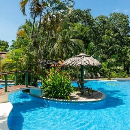 Laguna Lodge