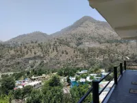 Rawat Residency Hotels in Barkot
