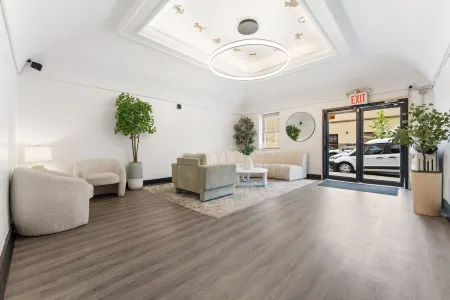 Charming Studio Haven - Inviting Comfort and Convenient Access Отели рядом с достопримечательностью «Сансет Парк»