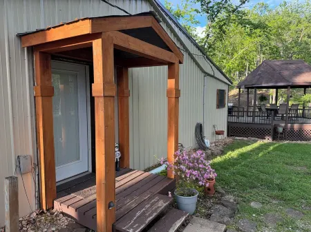 Lots of Beds Huge Deck and a Short Walk to the Lake. It’s Time to be on the Lake