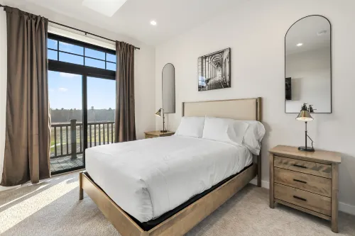 Indoor Pool and Hot Tub - Charming Family Retreat Các khách sạn ở Egg Harbor