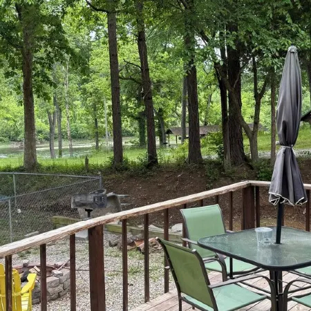 Little Blue is 190 FT from River Semi-Private Solar Lit Dock&Ramp Wifi Sleeps 8