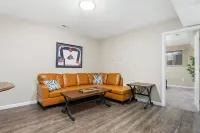 2 bed on 4th St and 15th Ave