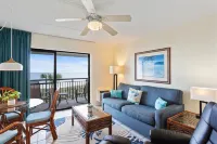 Balcony with Ocean View and Modern Kitchenette - Charming Coastal Retreat Hotels in Crescent Beach