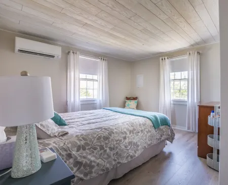 Charming Beach Access and Private Backyard - Delightful Coastal Cottage