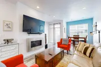 Mountain Getaway | Private Rooftop Spa | Walk to Dining, Shops & Rec Center Hotel a Snyderville