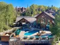 2 BR Condominium - Luxury Skiin and out (rare to find) Hotels in Mountain Village