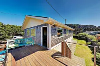 Ocean-view home - private hot tub, outdoor shower, dog-friendly - walk to beach