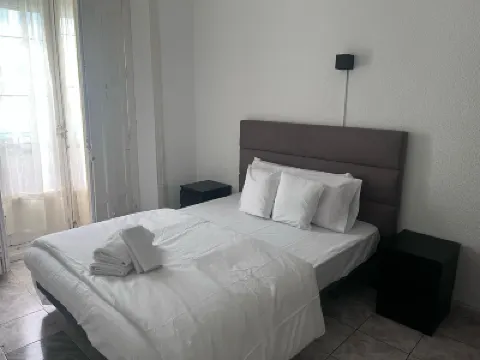 Hostal Alonso No Limit Madrid Hotels near Puerta del Sol