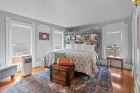 Quaint 4 Bedroom Home Just A Few Blocks To Downtown Lake Geneva Hôtels à proximité de : Element Massage Studio
