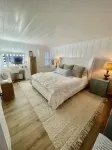 Balboa Island Beach Cottage
