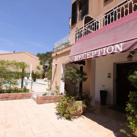 Logis Hotel le Lonca