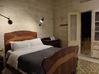 Ta' Nikola Farmhouse