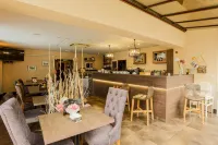 Grand Hotel Senica, Garni Hotels in Senica